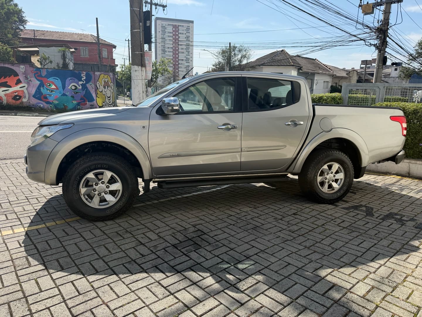 MITSUBISHI L200 TRITON 2.4 16V TURBO DIESEL SPORT HPE CD 4P 4X4 AUTOMÁTICO 4