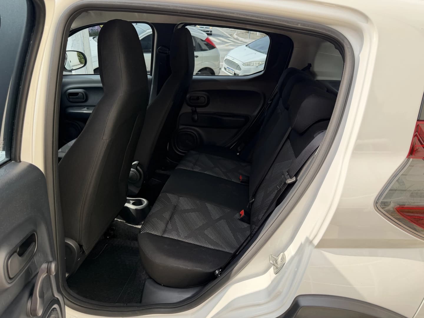 FIAT MOBI 1.0 FIREFLY FLEX LIKE. MANUAL 5