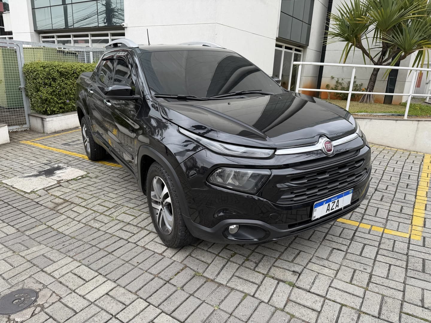 FIAT TORO 2.0 16V TURBO DIESEL VOLCANO 4WD AT9