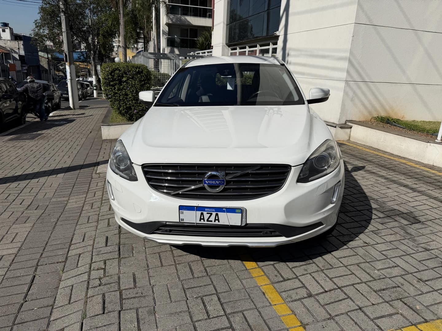 VOLVO XC60 2.0 T5 DYNAMIC FWD TURBO GASOLINA 4P AUTOMÁTICO