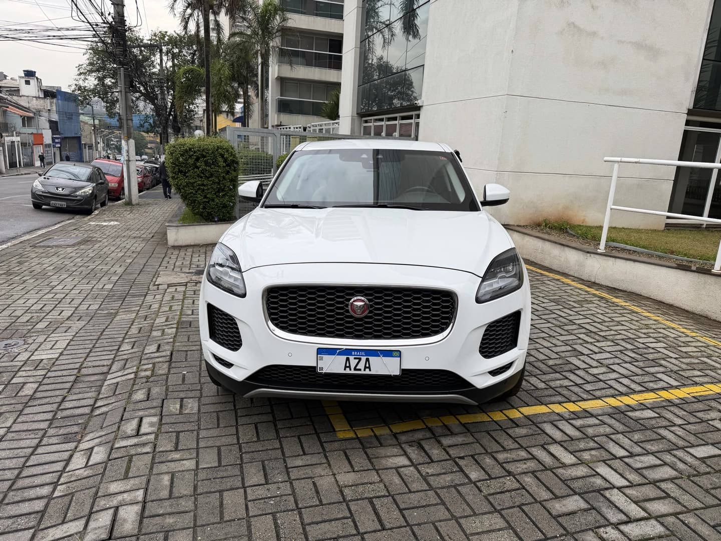 JAGUAR E-PACE 2.0 16V P250 FLEX PURE AWD AUTOMÁTICO