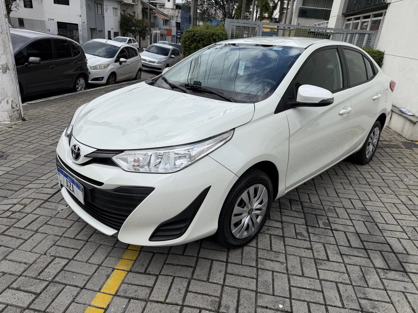 TOYOTA YARIS 1.5 16V FLEX SEDAN XL MANUAL 2