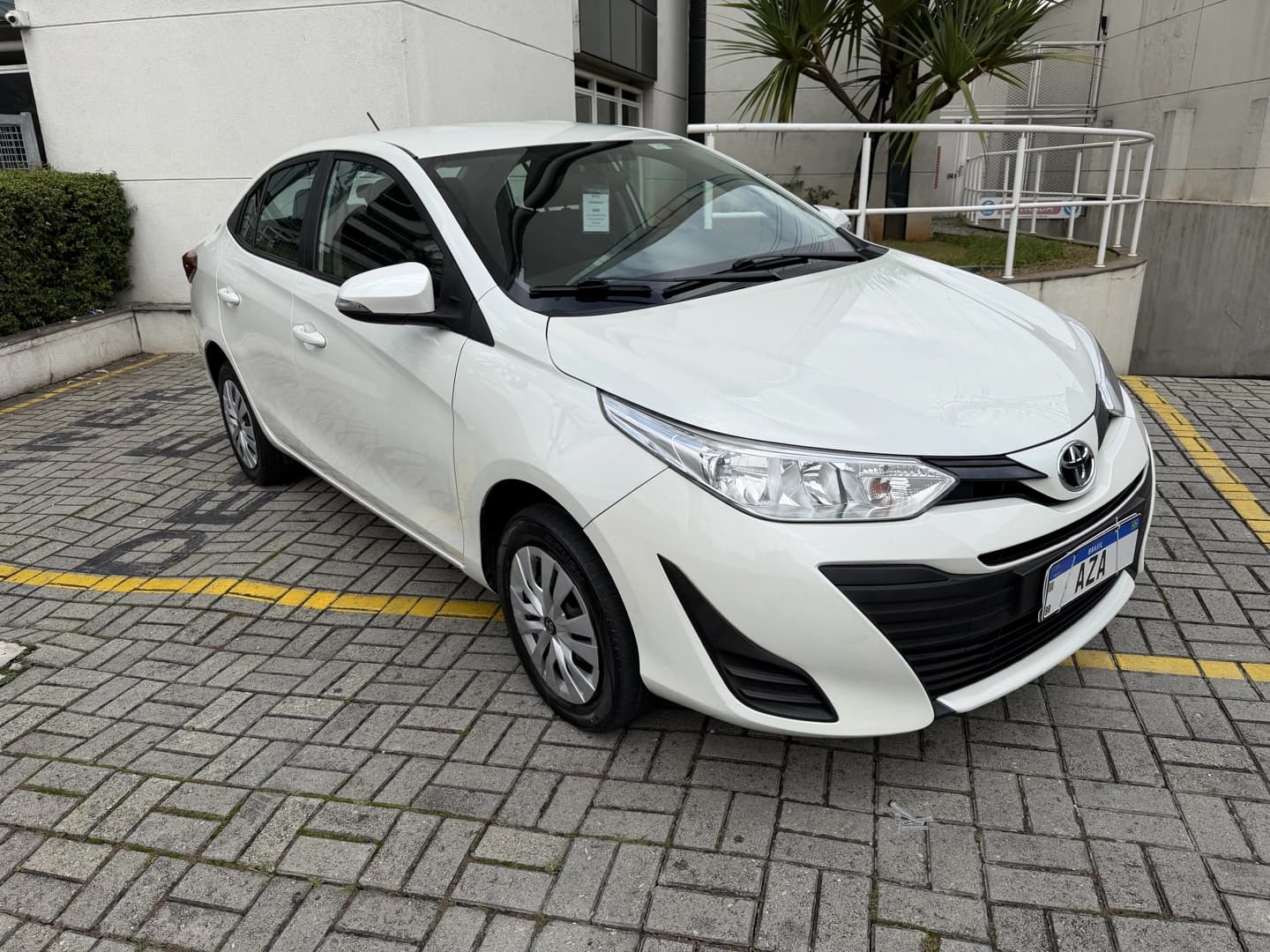 TOYOTA YARIS 1.5 16V FLEX SEDAN XL MANUAL 3