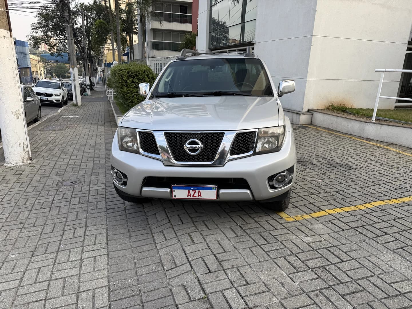 NISSAN FRONTIER 2.5 SL 4X4 CD TURBO ELETRONIC DIESEL 4P AUTOMÁTICO